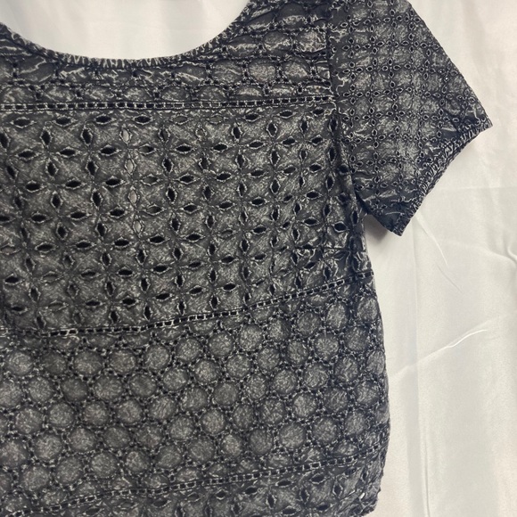 American Eagle Gray Eyelet Crop Top - Picture 6 of 8